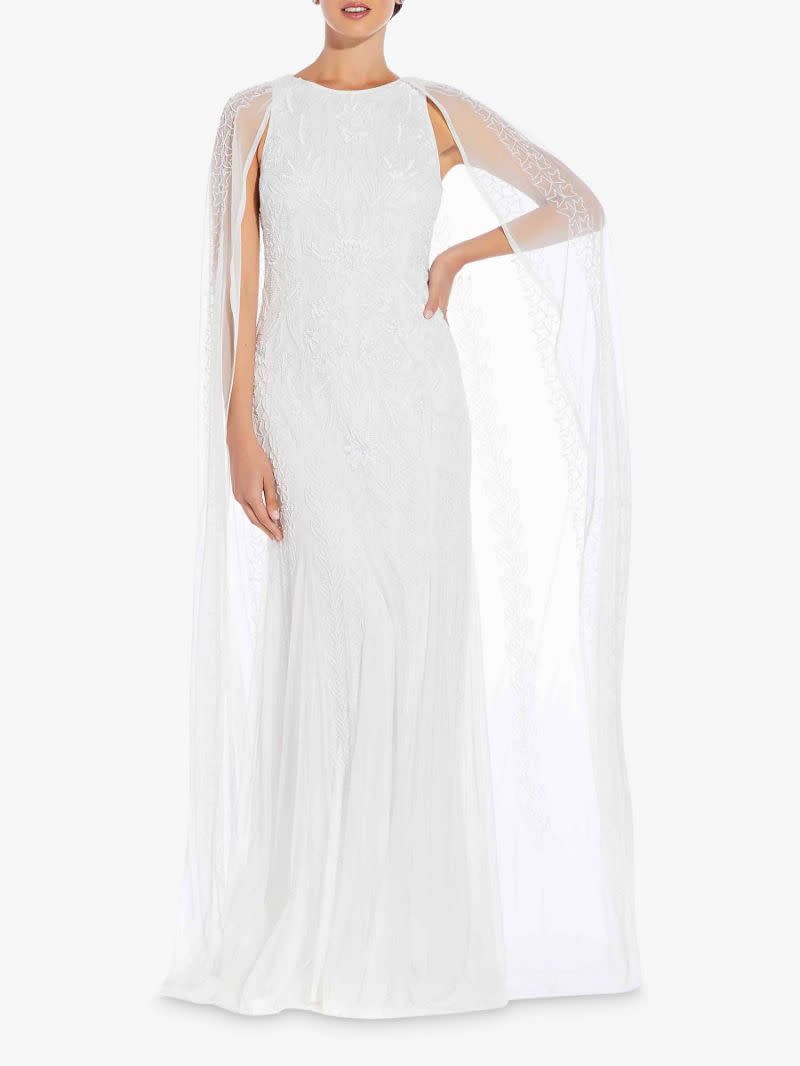 8. Besticktes langes Cape-Kleid von Adrianna Papell | £470 (545 €)