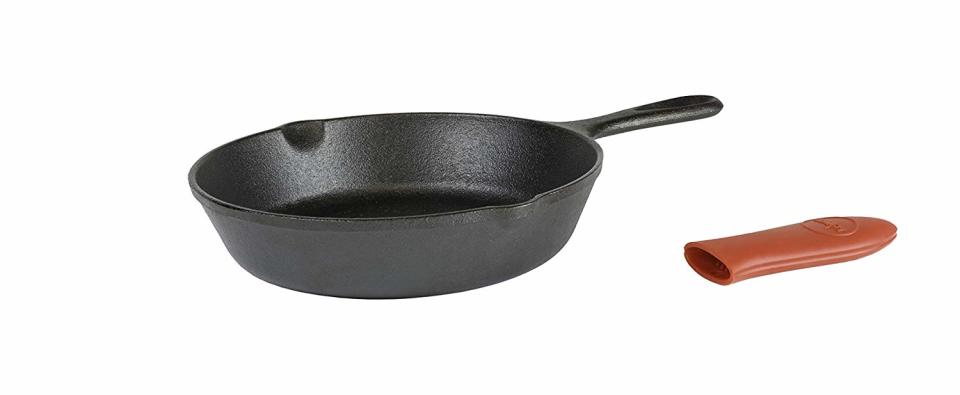 Lodge cast iron skillet