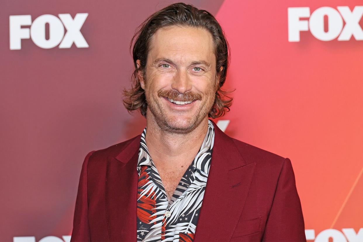 NEW YORK, NEW YORK - MAY 16: Oliver Hudson attends 2022 Fox Upfront on May 16, 2022 in New York City. (Photo by Dia Dipasupil/Getty Images)