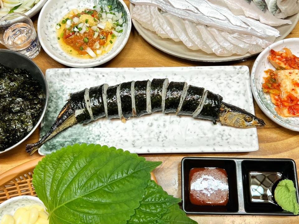 秋刀魚飯捲