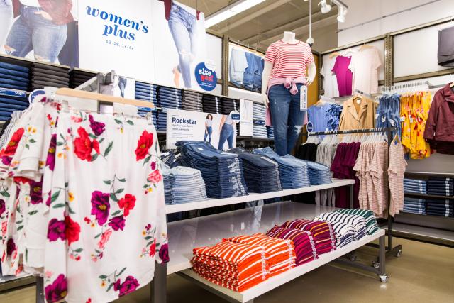 Retail Stock Photo: Plus Size Clothing Consignment Store - It's time you  were seen ⟡ Body Liberation Photos