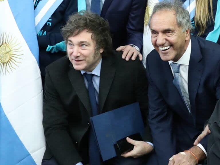 Javier Milei y Daniel Scioli, secretario de Turismo, Ambiente y Deportes.