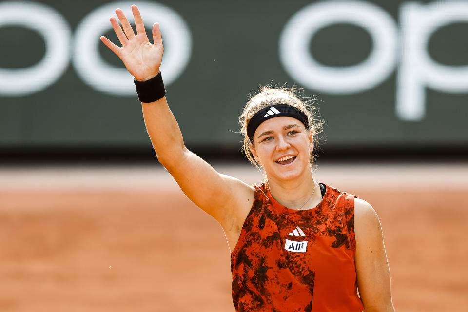 PARIS, FRANCE - JUNE 8: Karolina Muchova of Czech Republic celebrates after winning Aryna Sabalenka during the Women's Singles Semi-Final match on Day Twelve of the 2023 French Open at Roland Garros on June 8, 2023 in Paris, France. (Photo by Antonio Borga/Eurasia Sport Images/Getty Images)