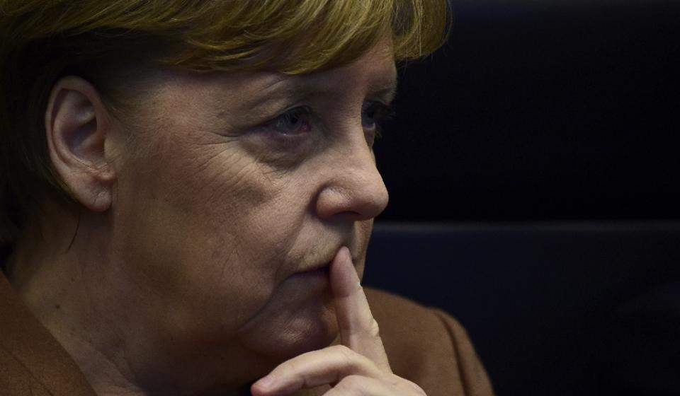 Besonders viele Optionen stehen Angela Merkel nicht mehr offen (Bild: AFP Photo/Tobias SCHWARZ )