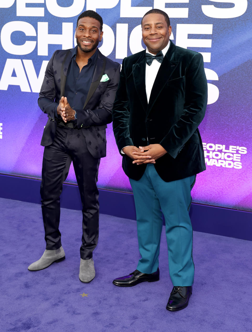 <p>Kenan Thompson and Kel Mitchell get the band back together on the carpet at the show wearing coordinated suits. Mitchell opts for matching jacket and trousers while Thompson goes for teal trousers and a velvet green jacket. </p>