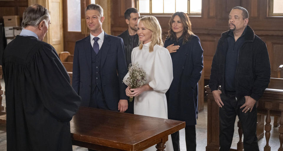 LAW & ORDER: SPECIAL VICTIMS UNIT -- "And A Trauma In A Pear Tree" Episode 24009 -- Pictured: (l-r) Peter Scanavino as A.D.A Sonny Carisi, Octavio Pisano as Det. Joe Velasco, Kelli Giddish as Detective Amanda Rollins, Mariska Hargitay as Captain Olivia Benson, Ice T as Sgt. Odafin "Fin" Tutuola -- (Photo by: Scott Gries/NBC)