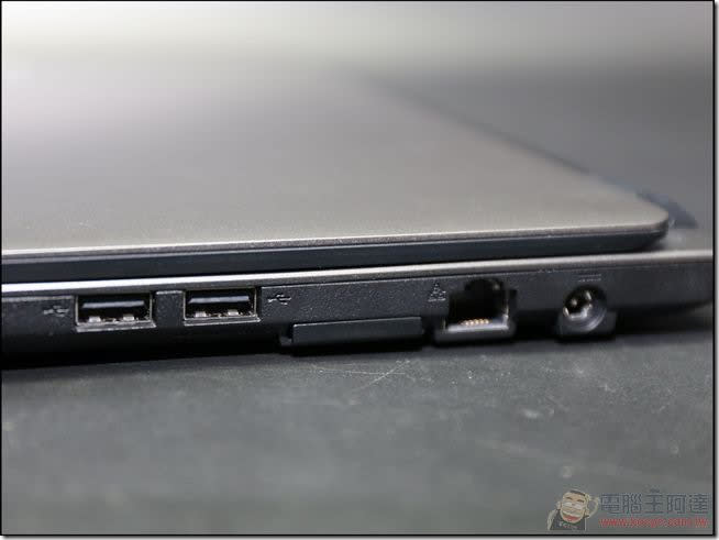 CJSCOPE HS-210開箱評測 – 來自喜傑獅，可升級硬體的市面最佳11.6吋小筆電產品