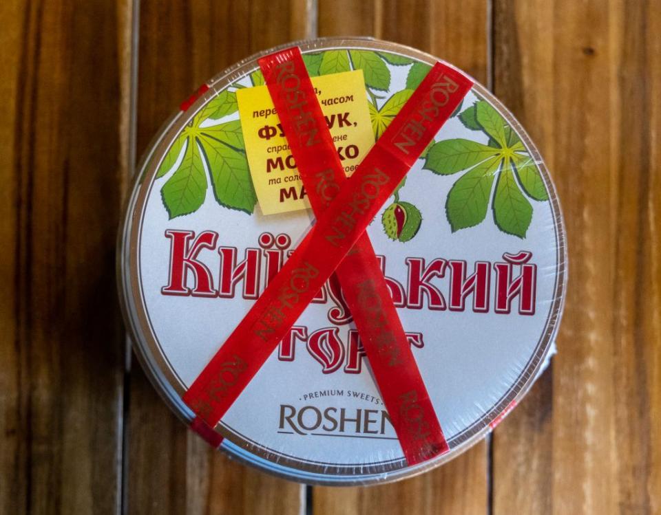 A boxed Kyiv cake for sale at the Euro Foods Bakery & Cafe in Charleston, South Carolina on March 15, 2022, (Gavin McIntyre for the Washington Post via Getty Images)