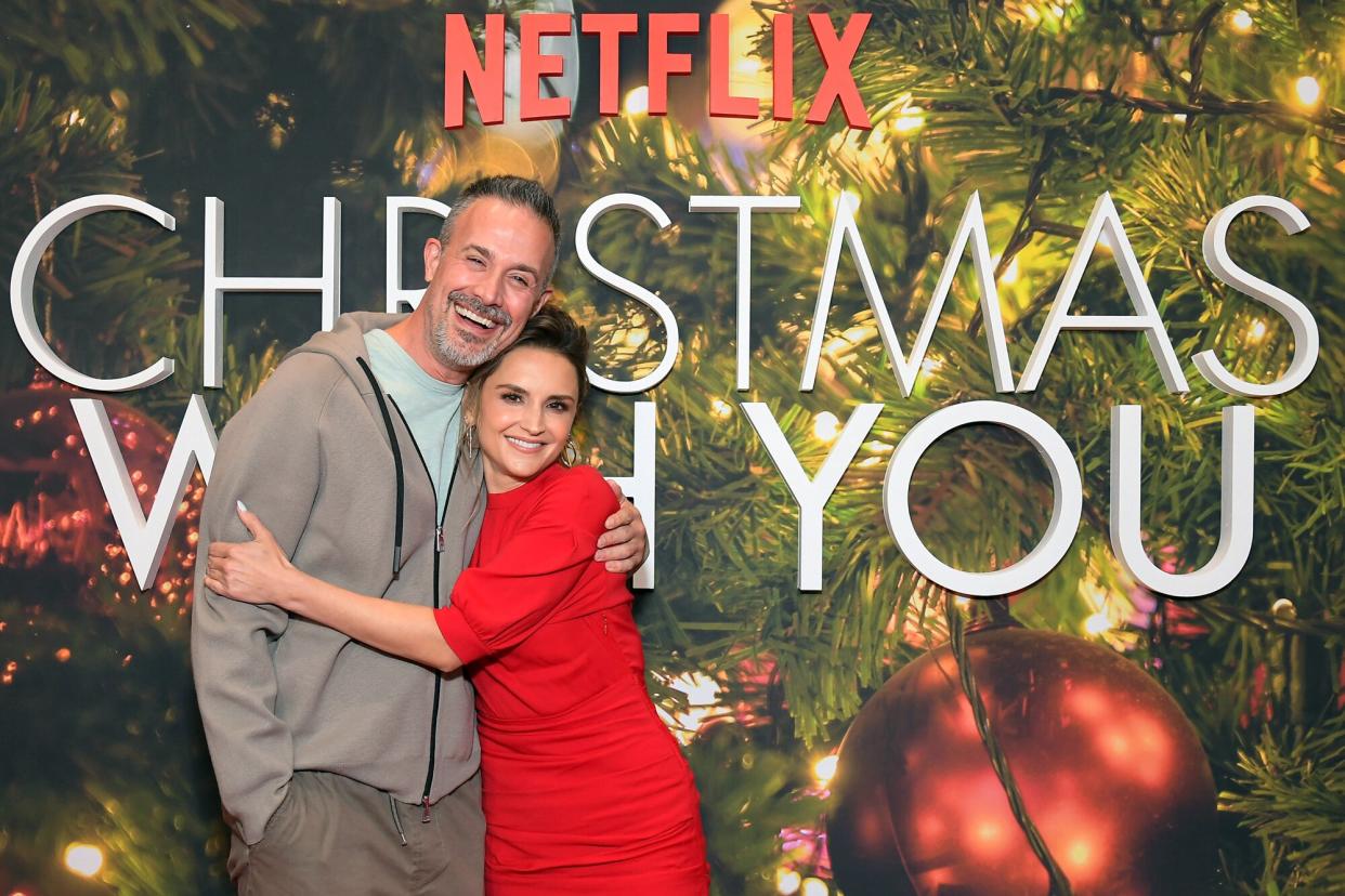 Freddie Prinze Jr. and Rachael Leigh Cook attend the ''Christmas With You'' special screening at The Bay Theater on November 08, 2022 in Pacific Palisades, California.