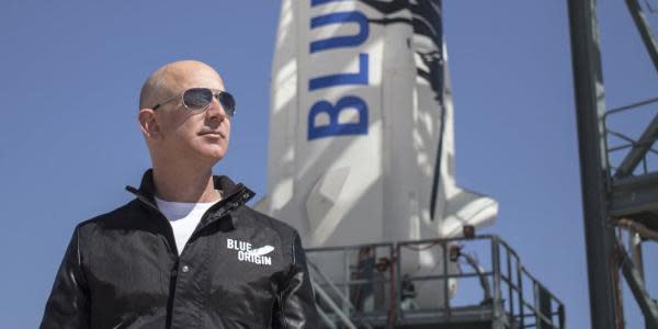 Casi 200 mil personas firmaron petición para que Jeff Bezos se quedara en el espacio