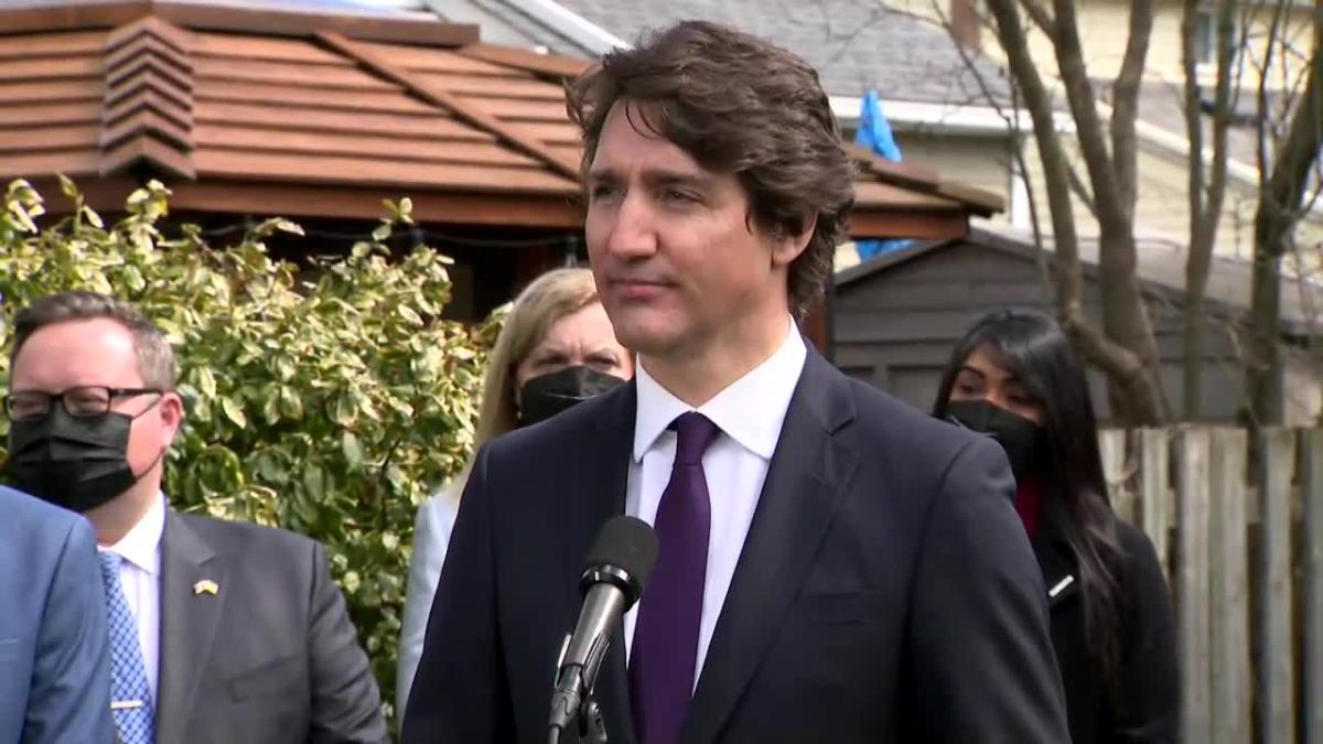 Trudeau Says Canada “Very limited” When it Comes to Helping Canadians Fighting in Ukraine | Full