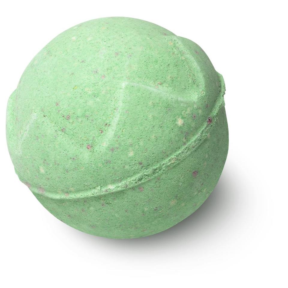 4) Lord of Misrule Bath Bomb