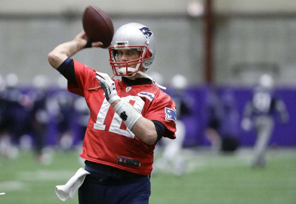 Tom Brady’s rookie card is a very good investment. (AP)