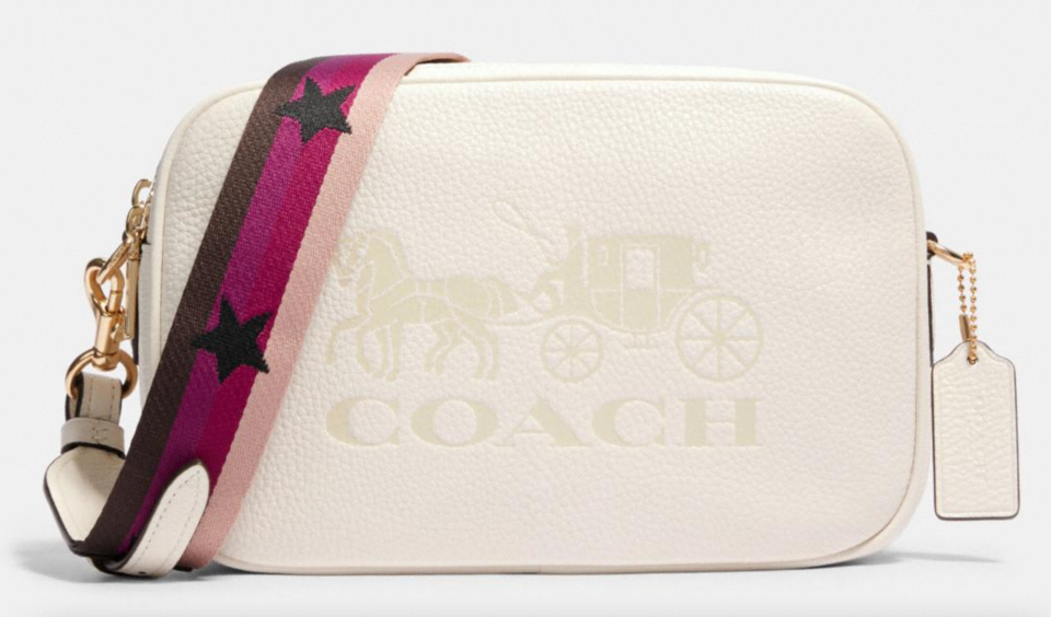 Coach ‘Jes’ Crossbody (Photo via Coach Outlet)