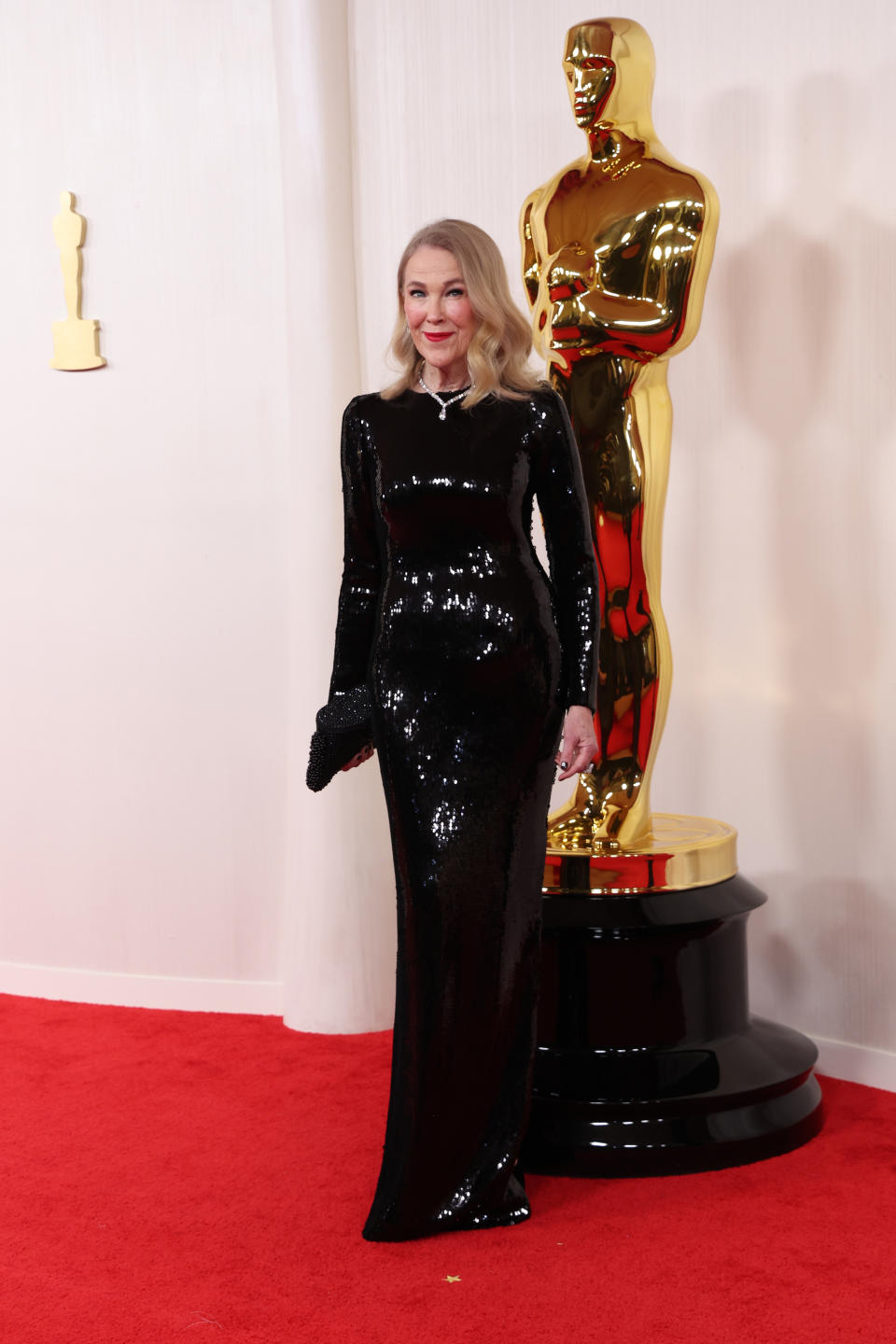 HOLLYWOOD, CALIFORNIA - MARCH 10: Catherine O'Hara attends the 96th Annual Academy Awards on March 10, 2024 in Hollywood, California. (Photo by Kevin Mazur/Getty Images)