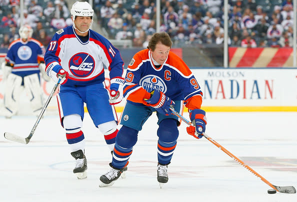 WINNIPEG, MB - OCTOBER 22: Wayne Gretzky #99 of the Edmonton Oilers alumni plays in the 2016 Tim Hortons NHL Heritage Classic Alumni Game against the Winnipeg Jets alumni at Investors Group Field on October 22, 2016 in Winnipeg, Canada. (Photo by Jeff Vinnick/NHLI via Getty Images)