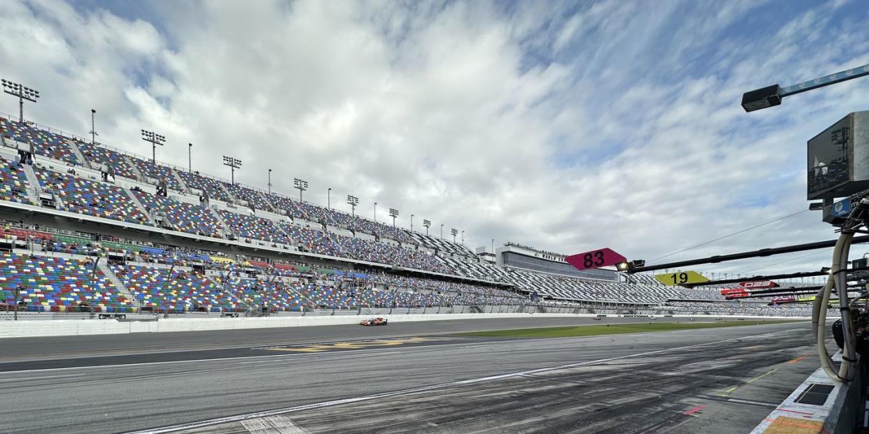 daytona international speedway