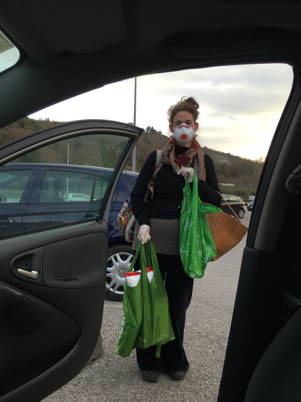 Katy Thomas says many people are doing their grocery shopping in masks and gloves. (Photo: Katy Thomas)