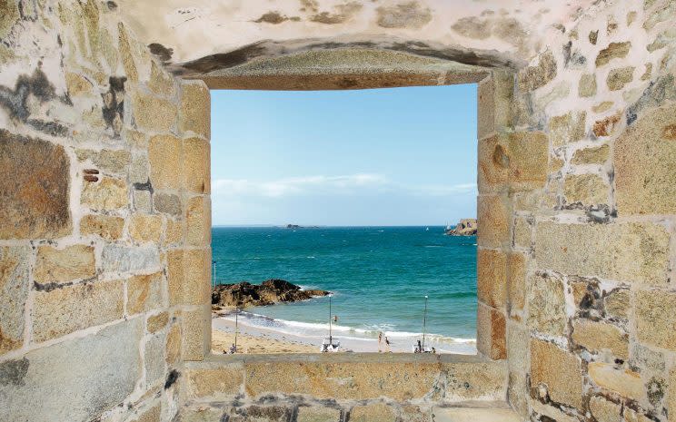 Dinard, en la costa Esmeralda de Francia. Foto: Travel and Leisure.