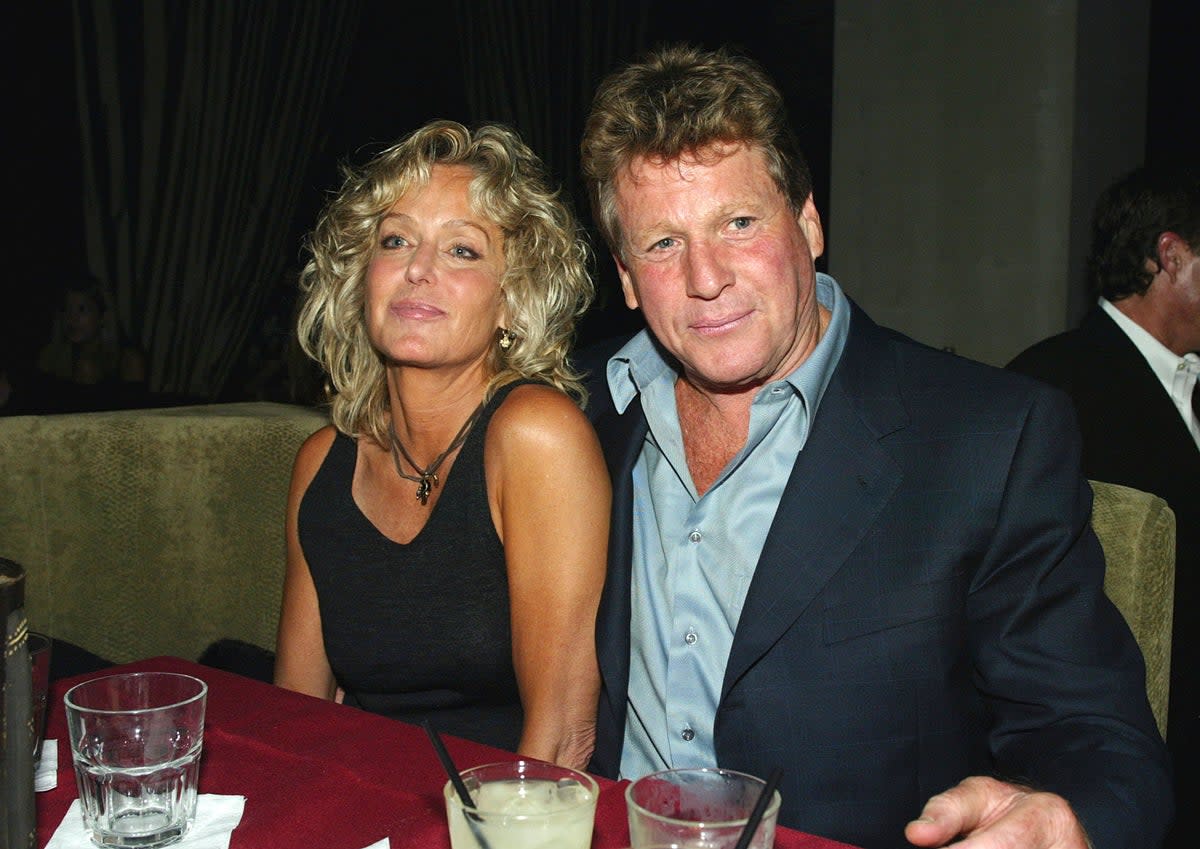 Farrah Fawcett and Ryan O’Neal in 2003 (Kevin Winter/Getty Images)