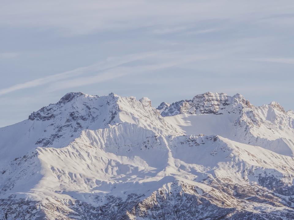 Montagne enneigée 