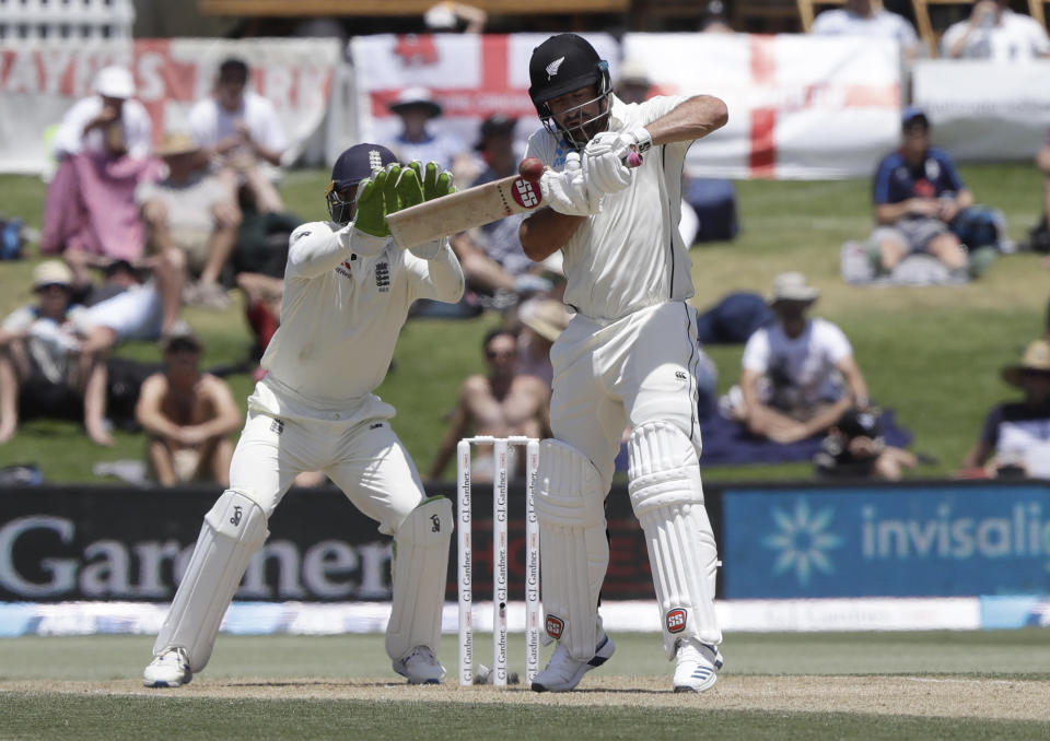 New Zealand's Colin de Grandhomme bats during play on day three of the first cricket test between England and New Zealand at Bay Oval in Mount Maunganui, New Zealand, Saturday, Nov. 23, 2019. (AP Photo/Mark Baker)