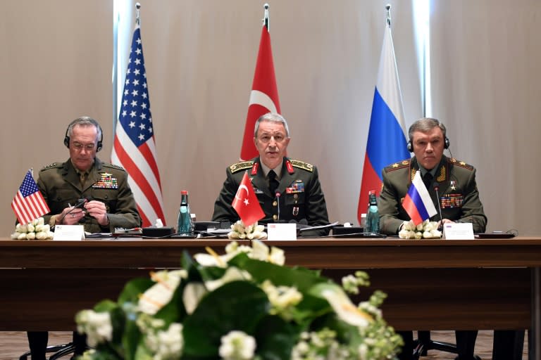 Chief of the General Staff of the Turkish Armed Forces, Hulusi Akar (C), US Chariman of the Joint Staff General Joseph Dunford (L) and Russian Chief of General Staff General Valery Gerasimov meet in Antalya