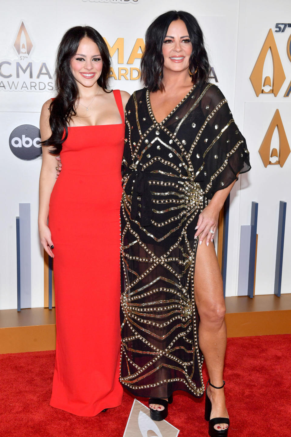 Olivia Evans and Sara Evans attend the 57th Annual CMA Awards (Jason Davis / WireImage)