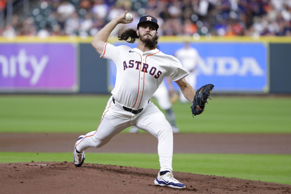 Houston Astros starting pitcher Spencer Arrighetti throws against the Atlanta Braves during the first inning of a baseball game Monday, April 15, 2024, in Houston. (AP Photo/Michael Wyke)