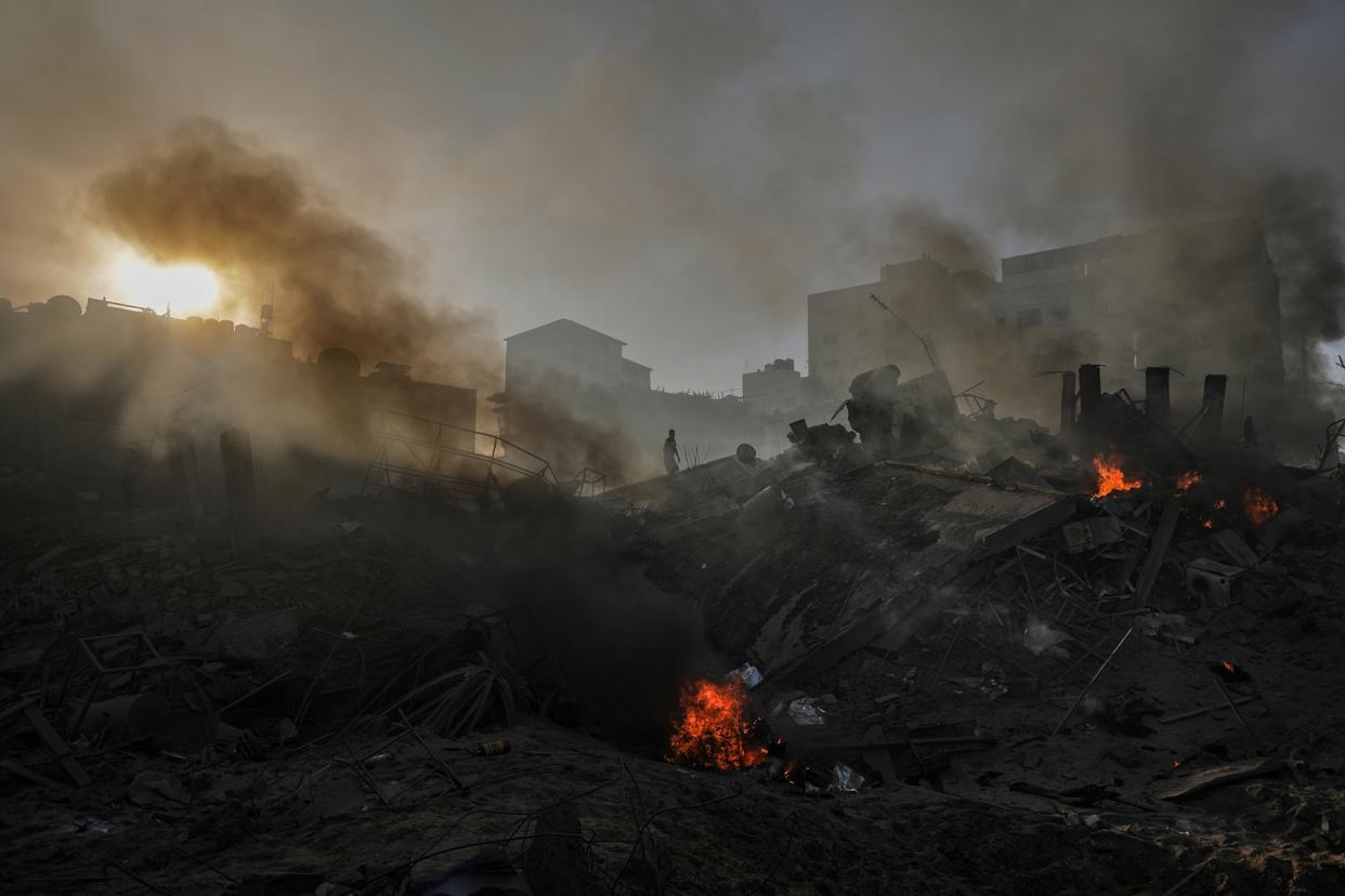 Miles de artistas que pedían alto al fuego en Gaza en una carta se retractan tras críticas