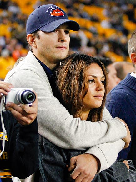 'Kelso and Jackie Forever!' Ashton Kutcher Shares Adorable Photo of Son Wearing That '70s Show Shirt