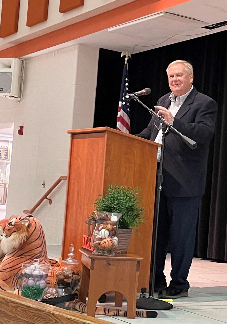 Ron Hurst makes his acceptance speech Saturday night.