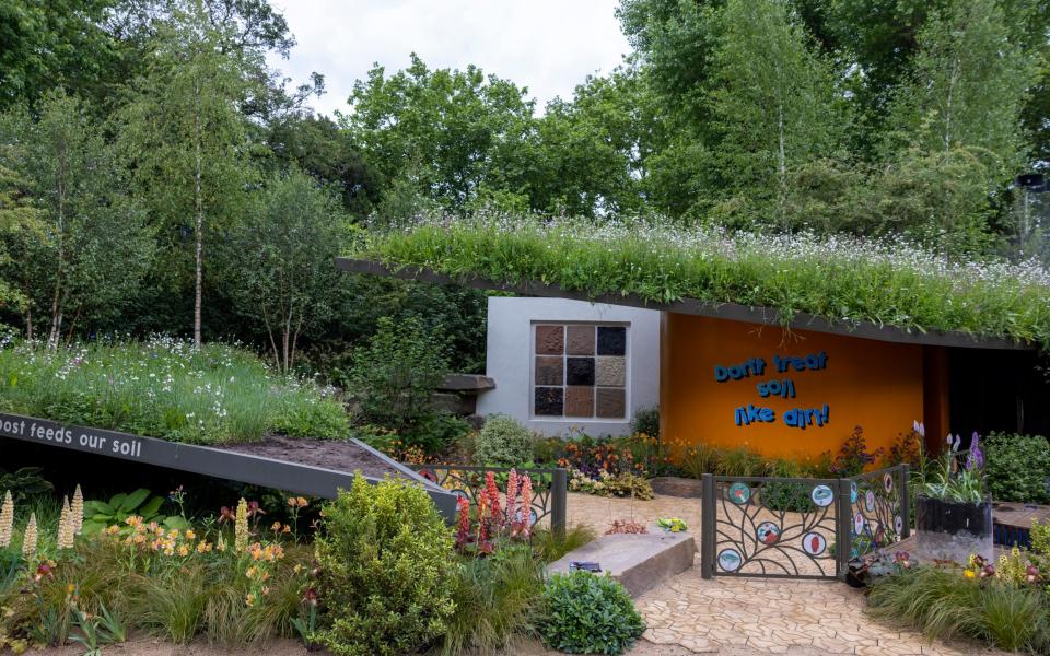 Blue Peter Chelsea Flower Show - Heathcliff O'Malley