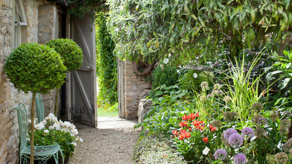 Looking for a fresh route through to your home? Let these garden path ideas inspire you...