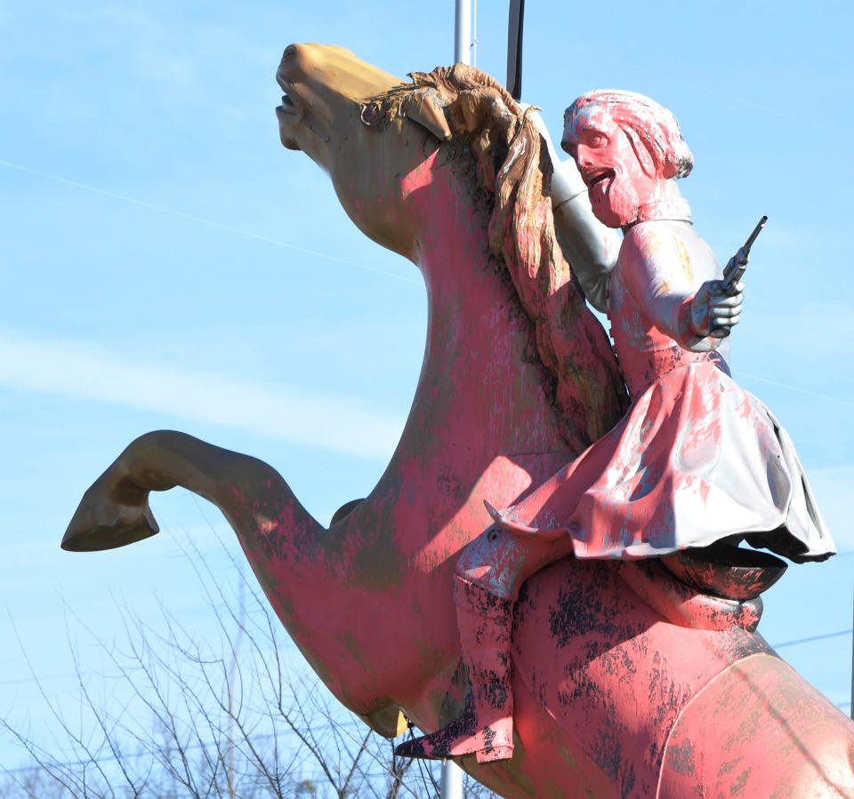 Nathan Bedford Forrest statue off I-65 was vandalized, painted pink on Wednesday, Dec. 27, 2017. 