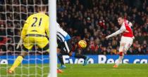 Football Soccer - Arsenal v Newcastle United - Barclays Premier League - Emirates Stadium - 2/1/16 Newcastle's Rob Elliot saves a shot from Arsenal's Aaron Ramsey Reuters / Eddie Keogh Livepic