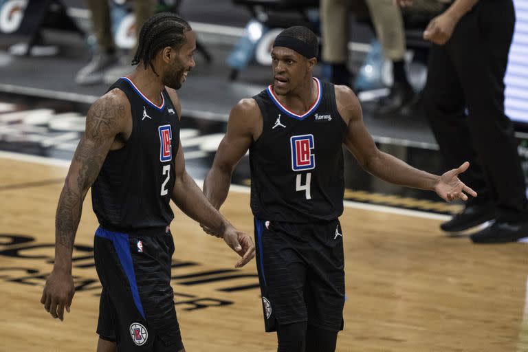 Los Clippers, que finalizaron cuartos en el oeste, especularon con un enfrentamiento a su clásico rival y cayeron ante Oklahoma City Thunder, uno de los peores equipos de la NBA.