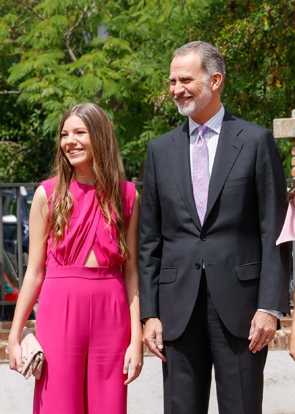 La infanta Sofía con el rey Felipe