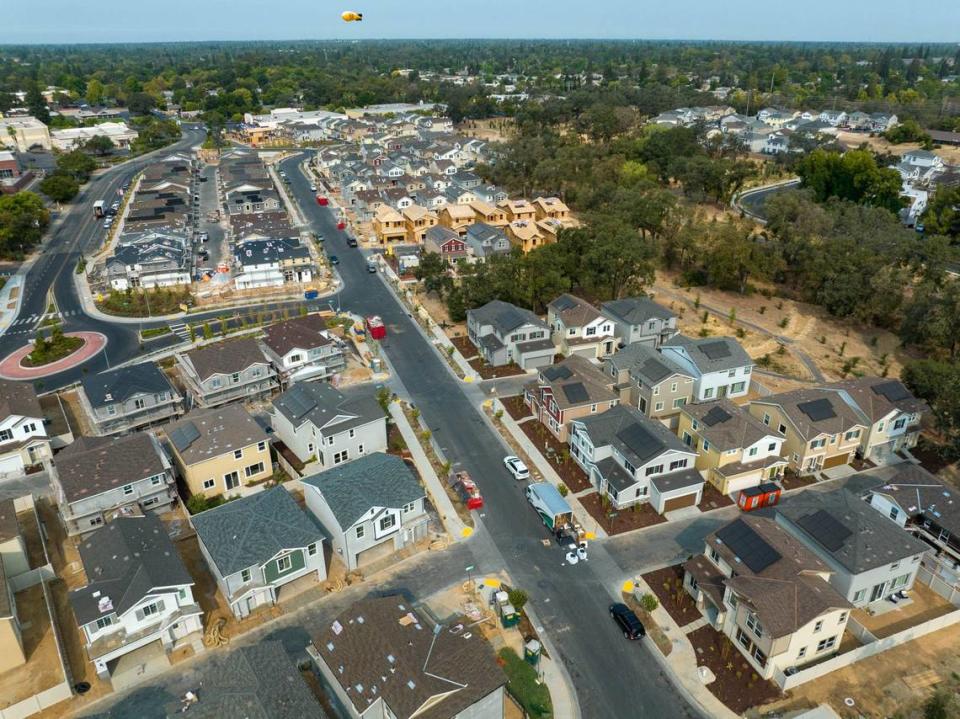 Heritage at Mitchell Village walking distance to Sunrice Mall, Birdcage Marketplace and Citrus Town Center. Long before suburban homes, shopping plazas and roadways were planted into Sacramento, groves of orange, lemon and citrus fruit trees covered the region.