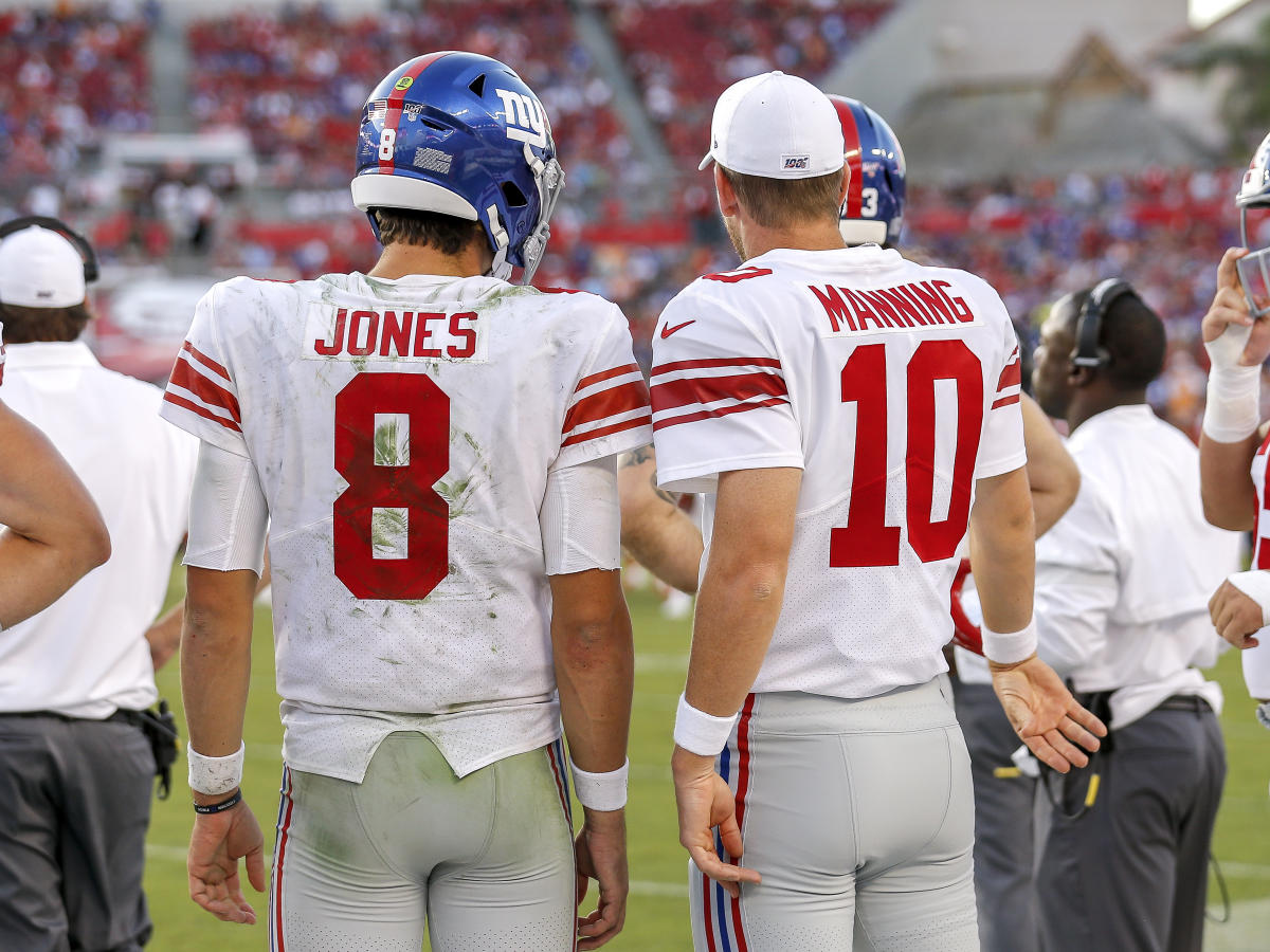 Former New York Giants Legend Suggests Daniel Jones Was Shell Shocked In  2023, Explaining Stunning Regression - Gridiron Heroics