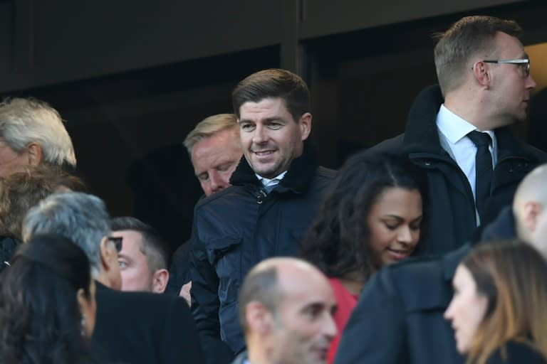 Former Liverpool legend Steven Gerrard (C) watches during the English Premier League football match between Liverpool and Sunderland at Anfield November 26, 2016