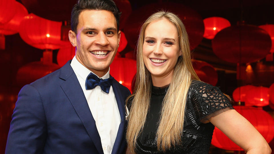 Matt Toomua and Ellyse Perry, pictured here at the 2016 Allan Border Medal ceremony. 