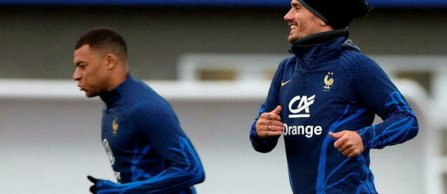 Kylian Mbappé a été préféré à Antoine Griezmann pour le rôle de capitaine des Bleus.  - Credit:FRANCK FIFE / AFP