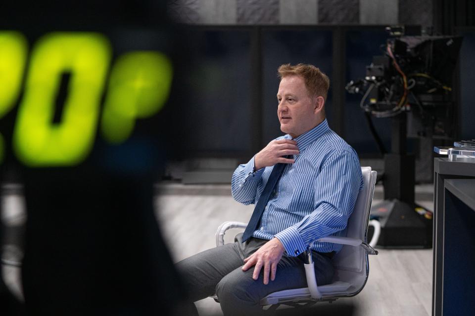 Fox 59 sports anchor Chris Hagan speaks with IndyStar sports reporter Dana Hunsinger Benbow Dec 10, 2023, Indianapolis, at Fox 59 Studio. Mandatory Credit: Jacob Musselman-The Indianapolis Star