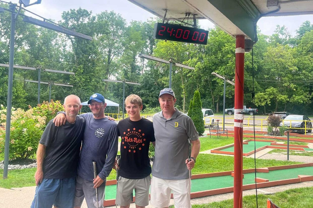 Mini golf world record Cole Hetzel, Chris Hetzel, Tony Centers, and Bob Schoettinger