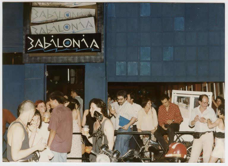 Entrada al viejo depósito de bananas que se convirtió en un lugar clave de la cultura emergente de los noventa cuando a esa zona del Abasto se le decía el Bronx porteño