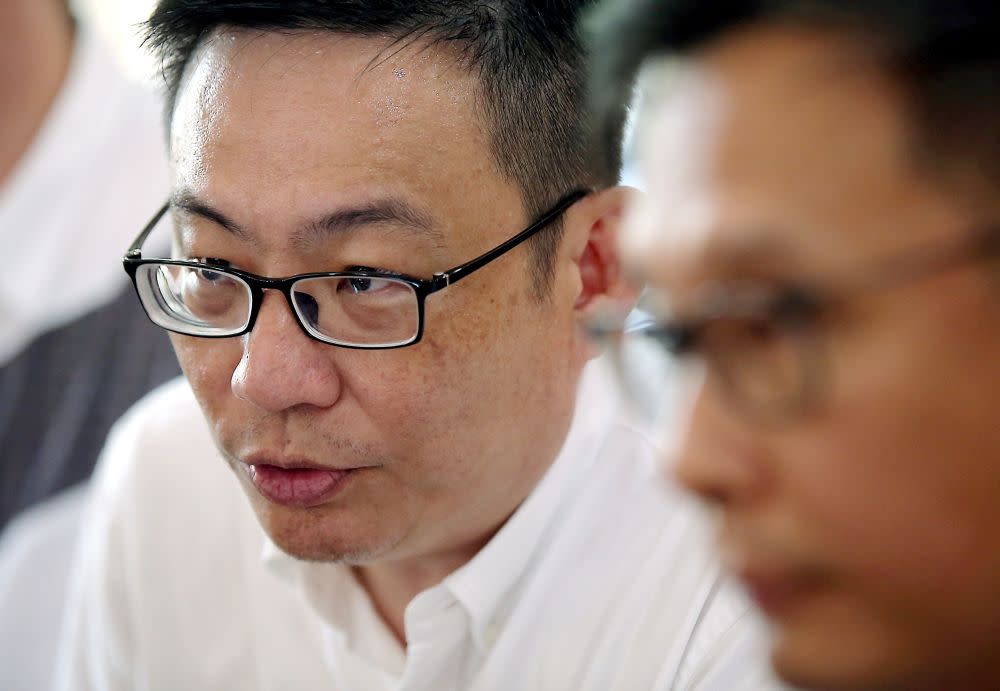 Malim Nawar assemblyman Leong Cheok Keng speaks to reporters during a press conference in Ipoh September 11, 2019. — Picture by Farhan Najib