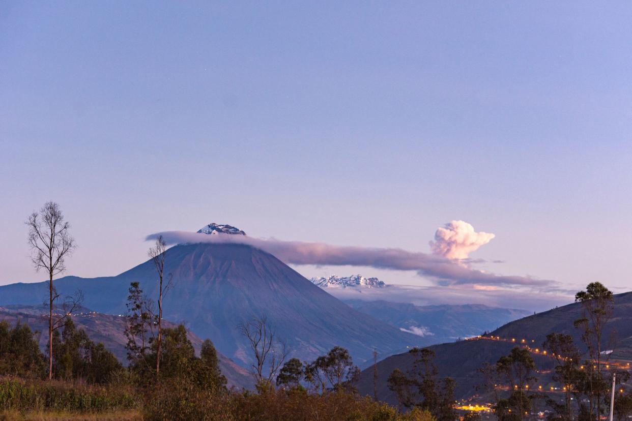 Tungurahua, El Altar and pyroplastic flows from Sangay volcano