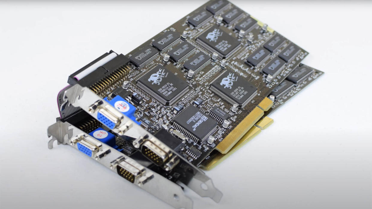  3dfx Voodoo2 3D accelerators in SLI. 