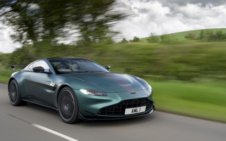 Aston Martin 